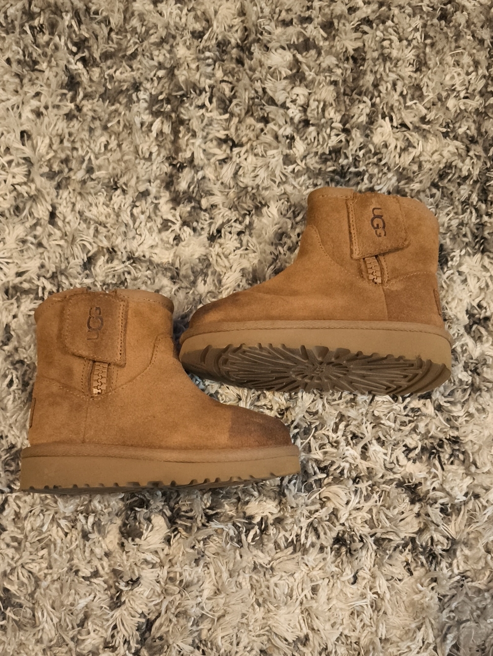 UGG Kids Classic Mini Chestnut Suede Boots